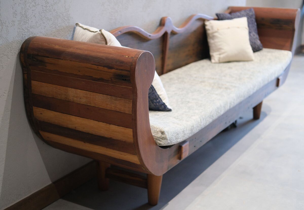 An_Design_House_Wooden_Wood_Gỗ_Interior__Decor_Furniture_Nội_Thất_Gỗ_Blog_Sofa-ltrường-kỷ015