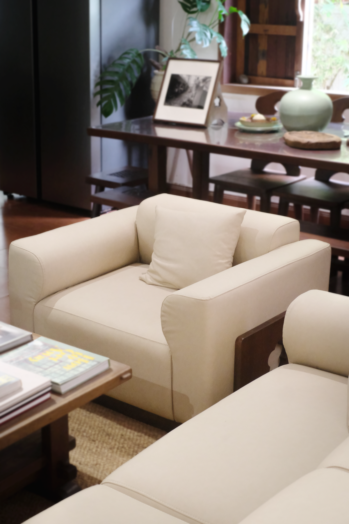 Hoa Mai Armchair