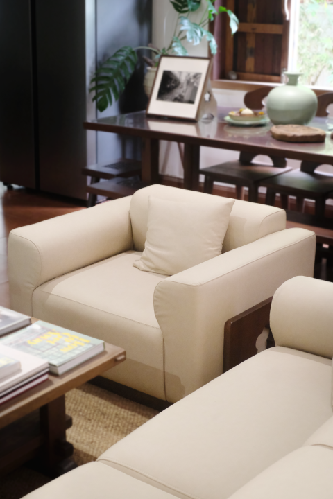 Hoa Mai Armchair